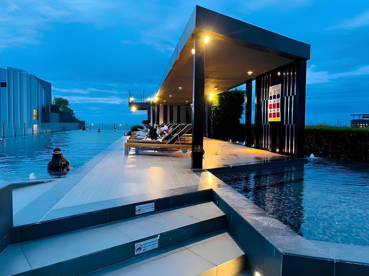 Amazing Infinity Pool Next To The *