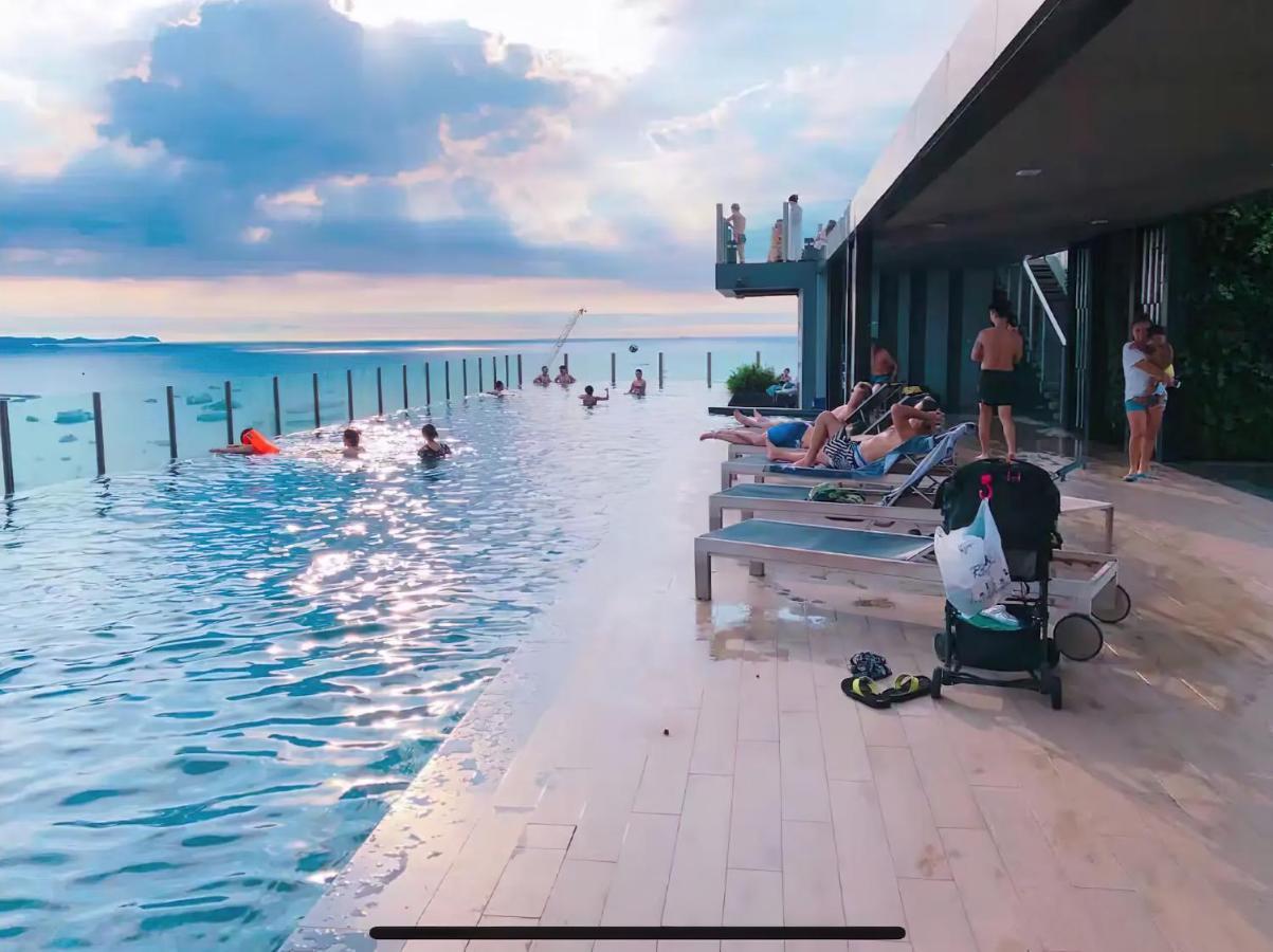 Apartment Amazing Infinity Pool Next To The Pattaya